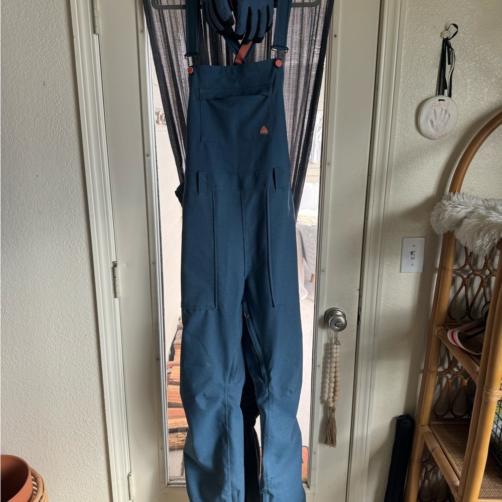 Burton Avalon bib
